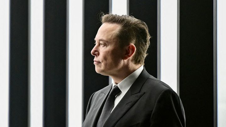 The Only AI Textbook Elon Musk Recommends (Deep Learning by Ian Goodfellow Summary)
